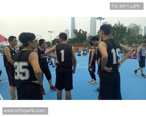 广州篮球队在邀请赛中的默契配合与战术执行分析